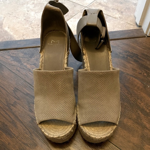 Marc Fisher Wedge Espadrilles - Picture 1 of 4